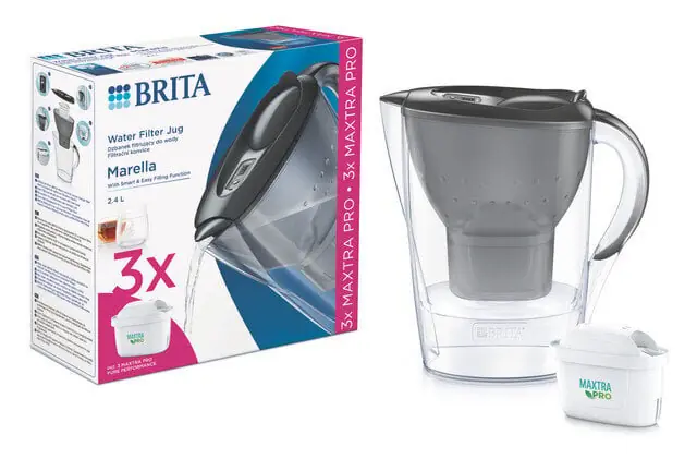 Brita Marella 2,4 litran suodatinvesikannu musta + 3 patruunaa Uusi Kokoelma